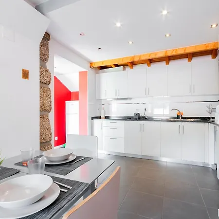 Casa Dos Mouros - 2 Quartos E Cozinha - Serra Da Estrela - *