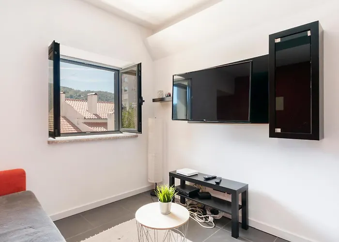 Apartment Casa Dos Mouros - 2 Quartos E Cozinha - Serra Da Estrela - *